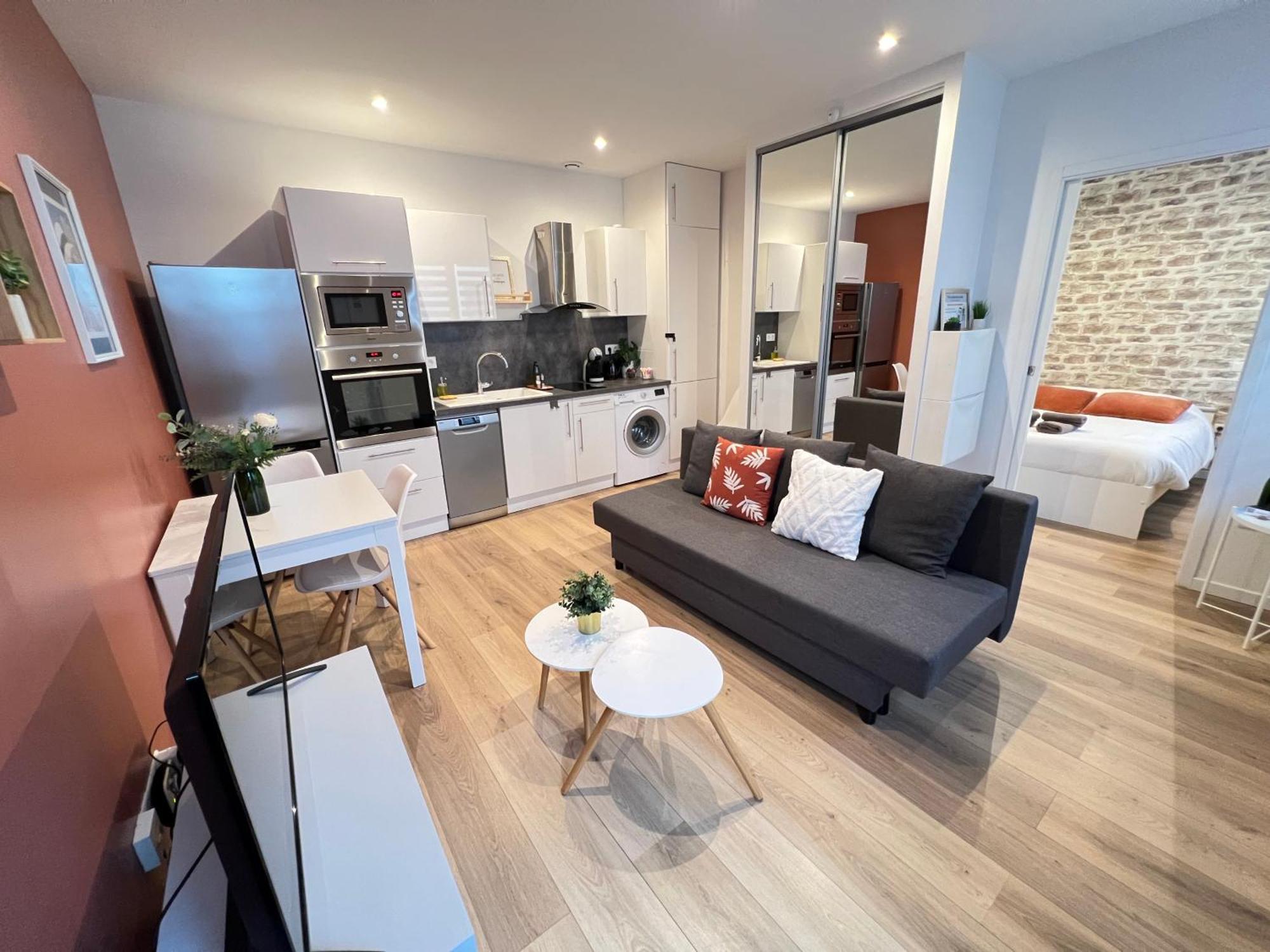 Le Remois - Charmant T2 - Renove - Parking - Cour Privative - Wifi Reims Luaran gambar